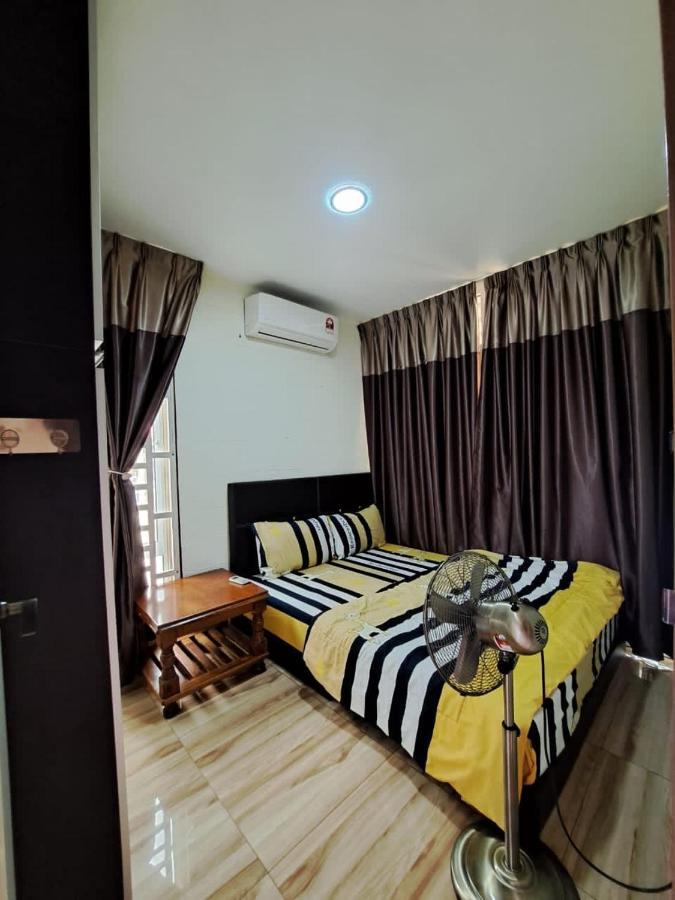 Rayyan Ashraf Homestay Kota Bharu Exterior photo